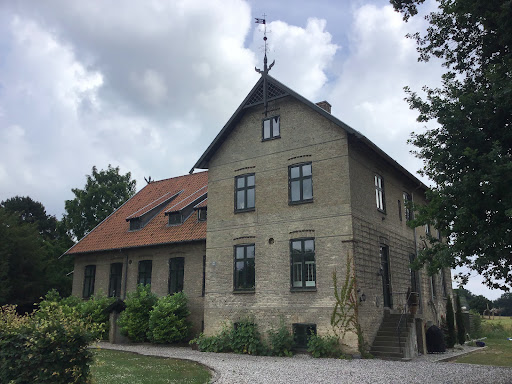 Gl Skovnæs Guesthouse