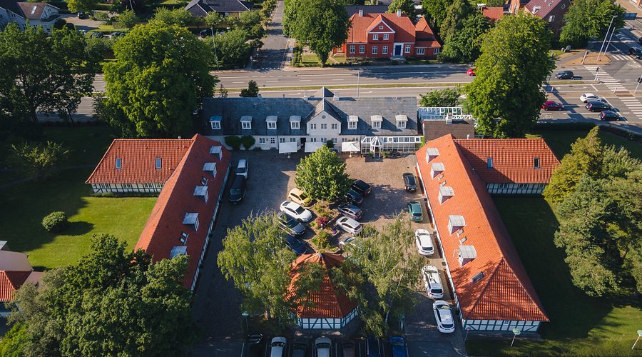 Hotel Knudsens Gaard 1 Hotel Knudsens Gaard - Hyggeligt hotel i hjertet af byen