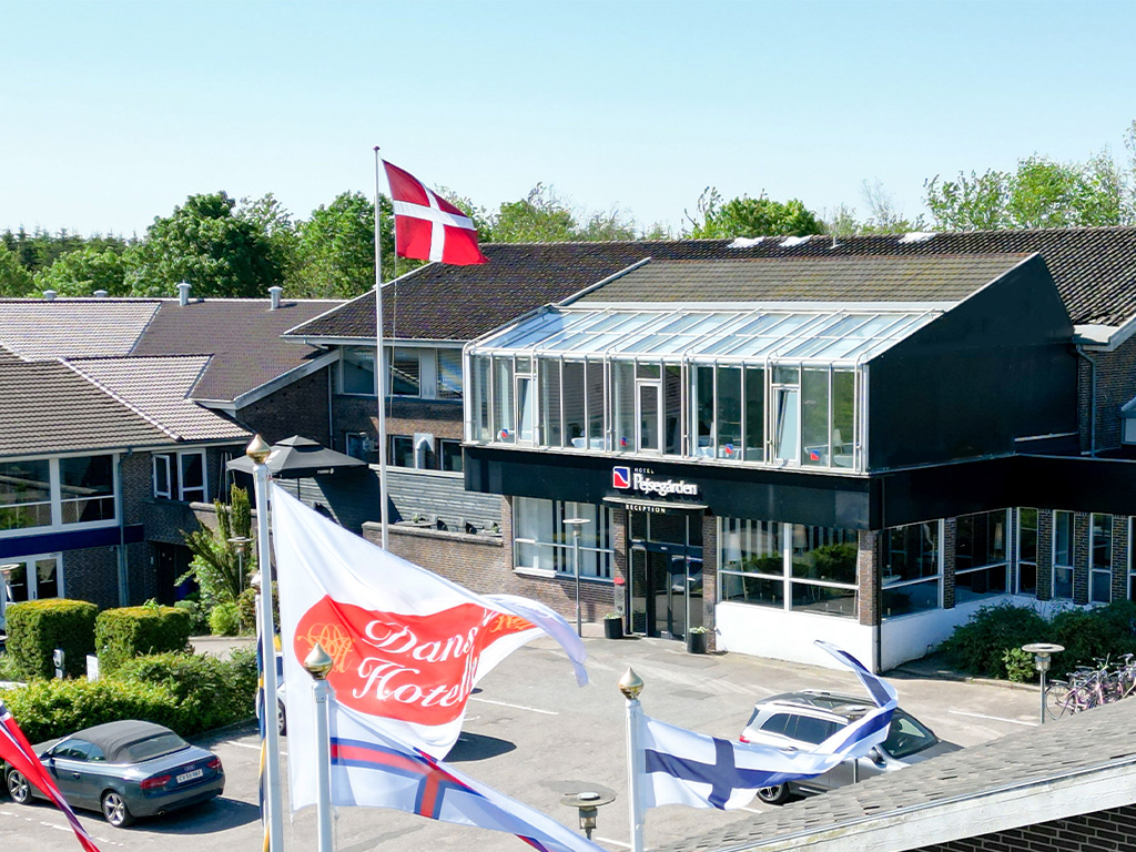 Hotel Pejsegården 1 Hotel Pejsegården – Hyggeligt ophold i naturens hjerte