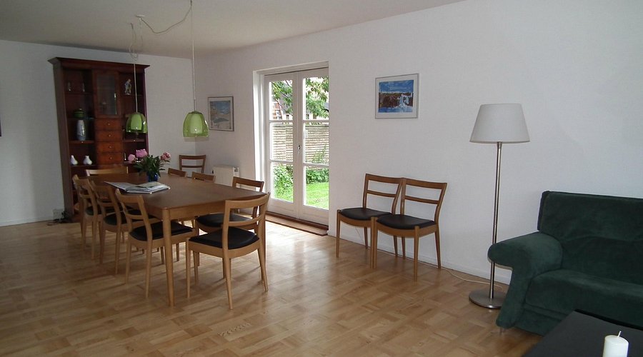 Hillerød Holiday House 1 Hillerød Ferielejlighed med Have og Gratis Parkering – Ideal Familieferie